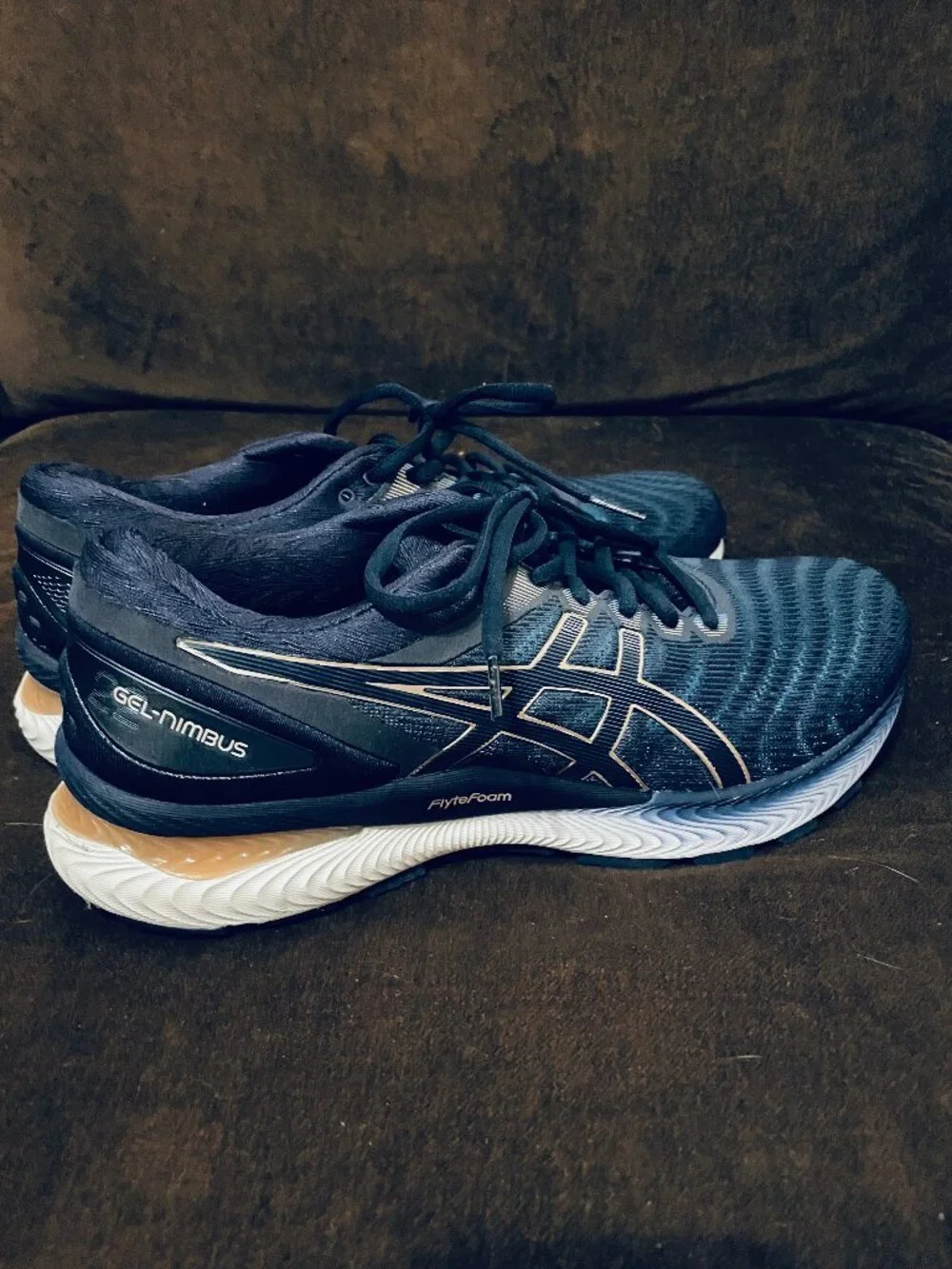 ASICS GEL-Nimbus 22 Running Shoe Women's Size 11 - Gray Floss Peacoat
